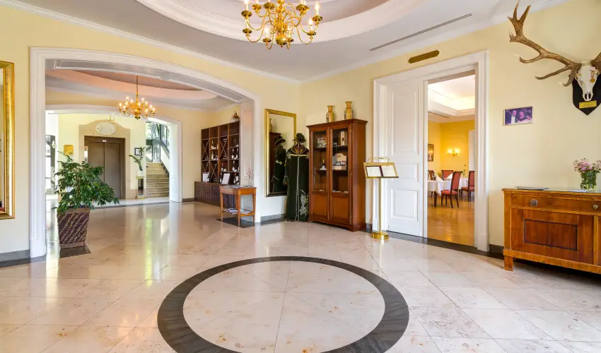 gróf Degenfeld Kastélyszálló Tarcal - Nyugdíjas kedvezményes árak reggelis ellátással (1 éjtől)