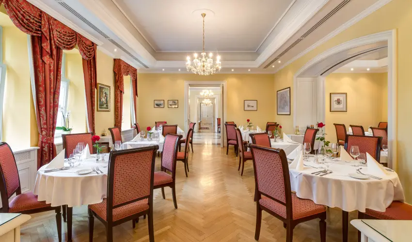 gróf Degenfeld Kastélyszálló Tarcal - Nyugdíjas kedvezményes árak reggelis ellátással (1 éjtől)