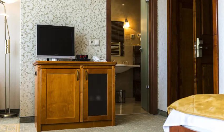 Elizabeth Hotel Gyula - Nyugdjas kedvezmnyes rak bfreggelivel (1 jtl)