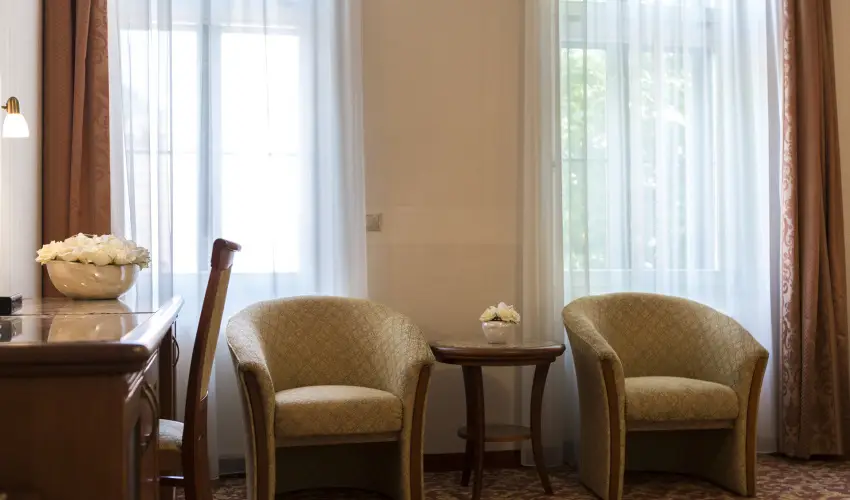 Elizabeth Hotel Gyula - Nyugdjas kedvezmnyes rak bfreggelivel (1 jtl)