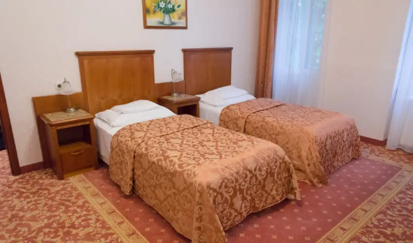 Elizabeth Hotel Gyula - Nyugdjas kedvezmnyes rak bfreggelivel (1 jtl)