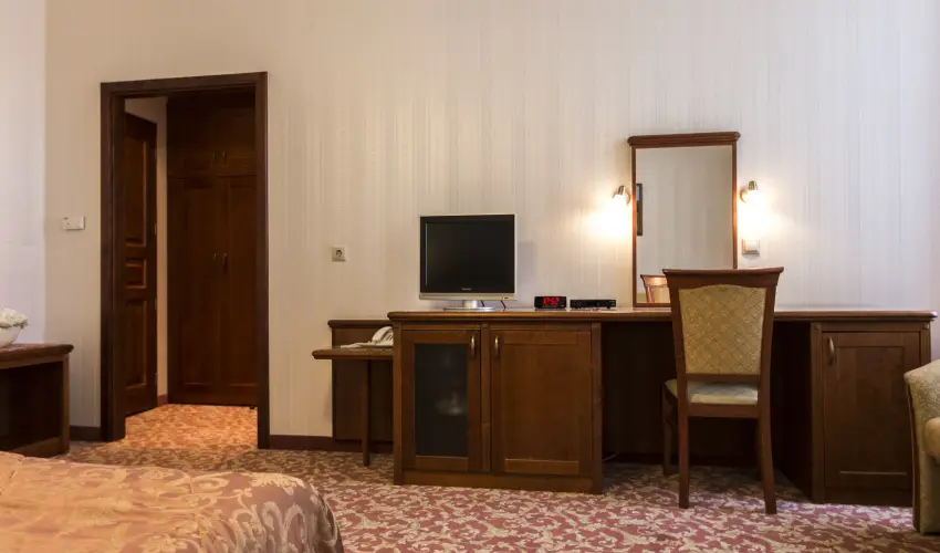 Elizabeth Hotel Gyula - Nyugdjas kedvezmnyes rak bfreggelivel (1 jtl)