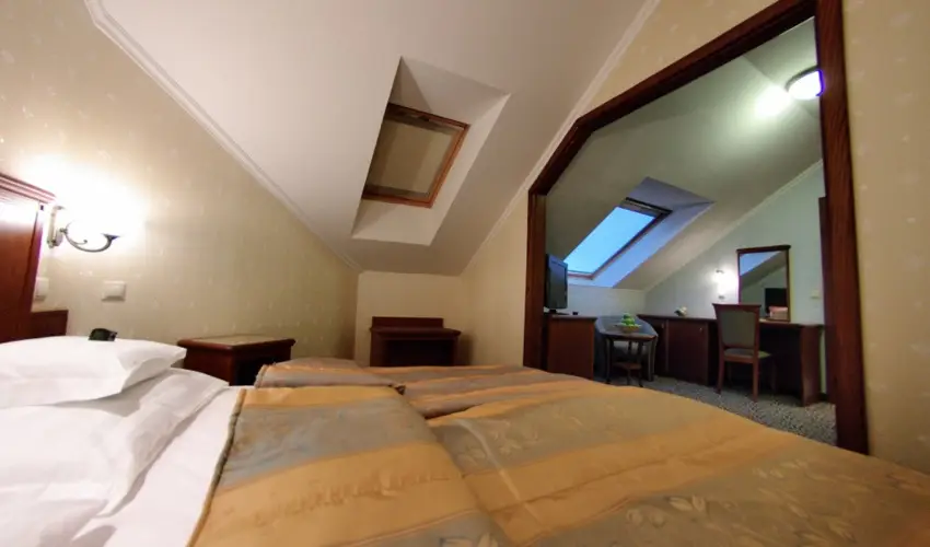 Elizabeth Hotel Gyula - Nyugdjas kedvezmnyes rak bfreggelivel (1 jtl)