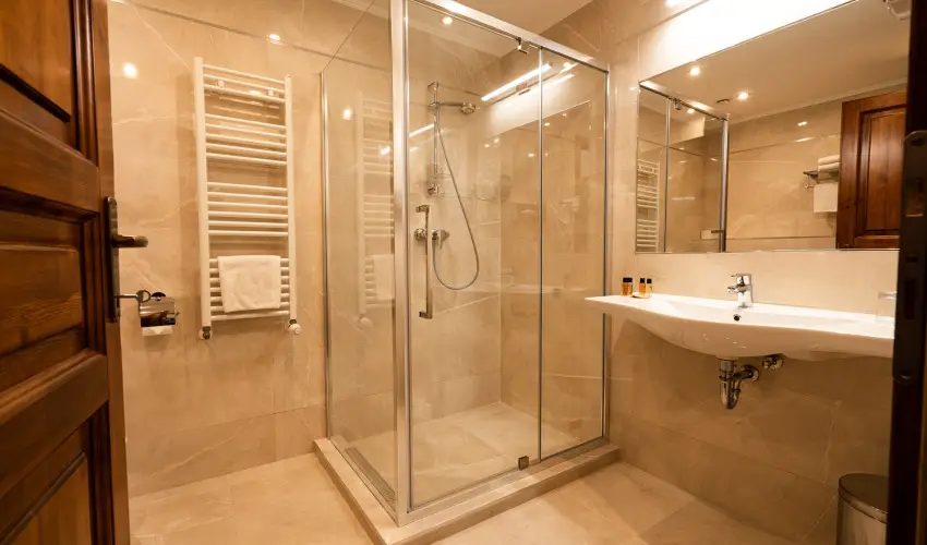 Elizabeth Hotel Gyula - Nyugdjas kedvezmnyes rak bfreggelivel (1 jtl)