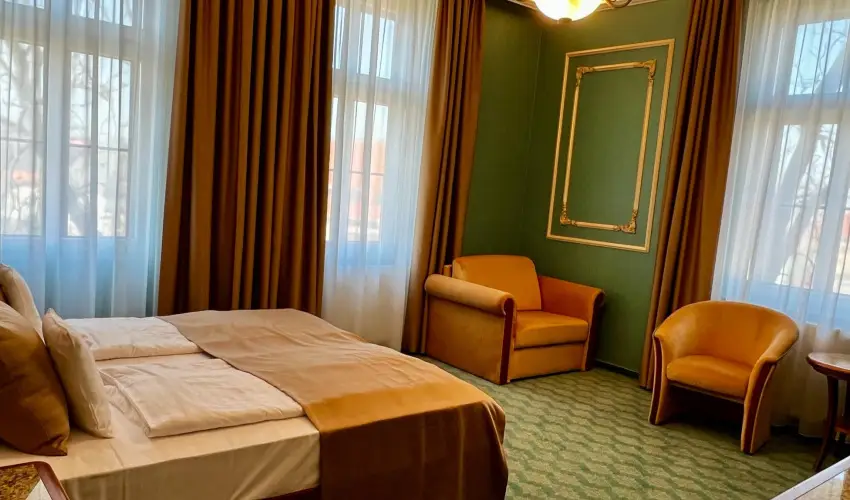 Elizabeth Hotel Gyula - Nyugdjas kedvezmnyes rak bfreggelivel (1 jtl)