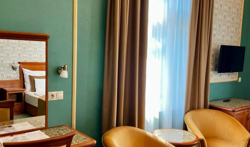 Elizabeth Hotel Gyula - Nyugdjas kedvezmnyes rak bfreggelivel (1 jtl)