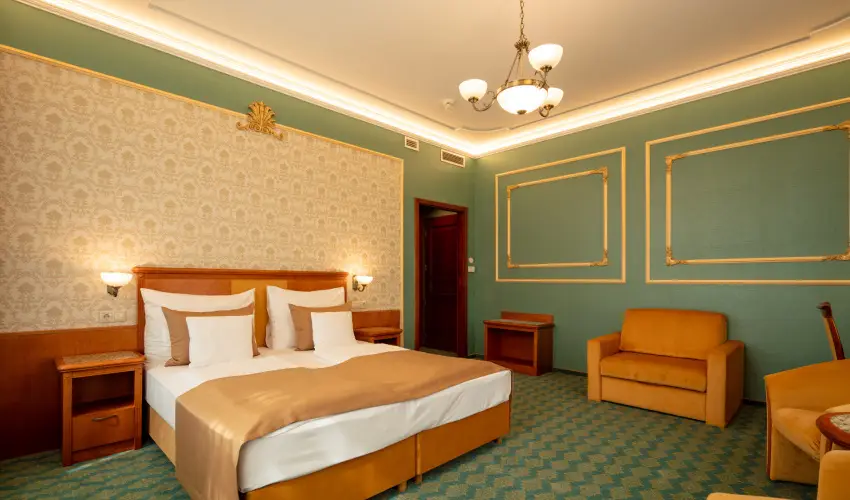 Elizabeth Hotel Gyula - Nyugdjas kedvezmnyes rak bfreggelivel (1 jtl)