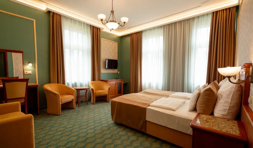 Elizabeth Hotel Gyula - Nyugdjas kedvezmnyes rak bfreggelivel (1 jtl)
