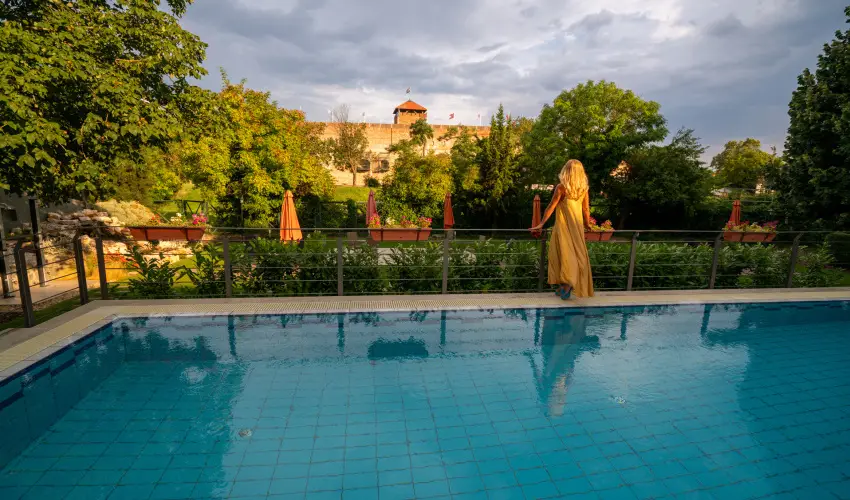 Elizabeth Hotel Gyula - Nyugdjas kedvezmnyes rak bfreggelivel (1 jtl)