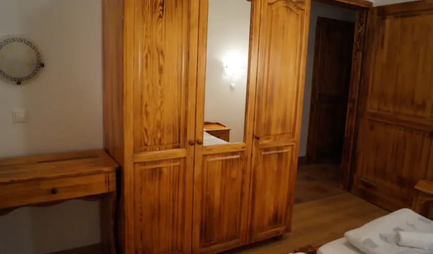 EMAN Apartmanh�z S�rv�r S�rv�r - Csal�di aj�nlat 