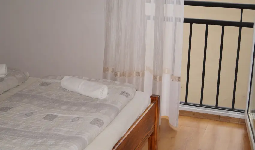 EMAN Apartmanh�z S�rv�r S�rv�r - Csal�di aj�nlat 