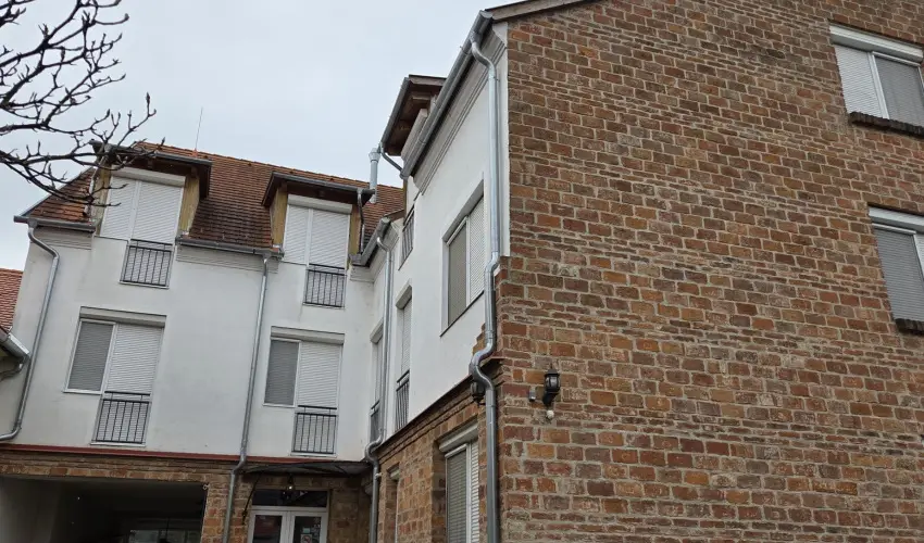 EMAN Apartmanh�z S�rv�r S�rv�r - Csal�di aj�nlat 