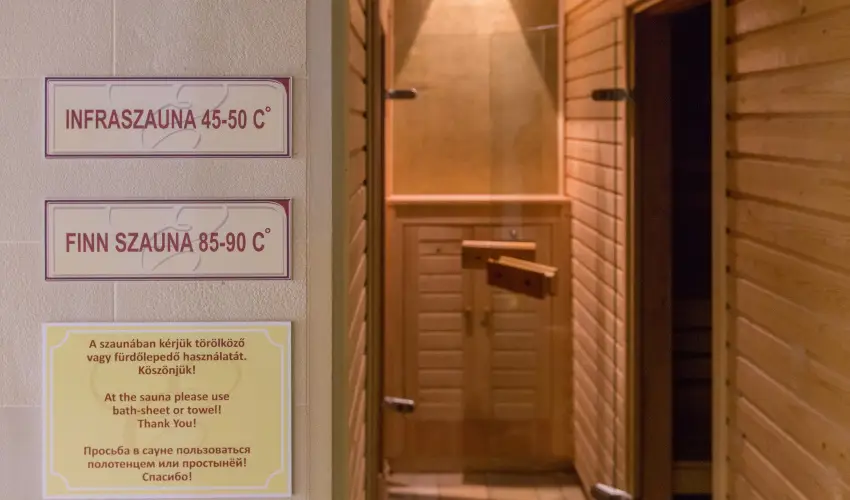 Erzsbet Nagy Szlloda Paks - Senior ajnlat (min. 2 j)