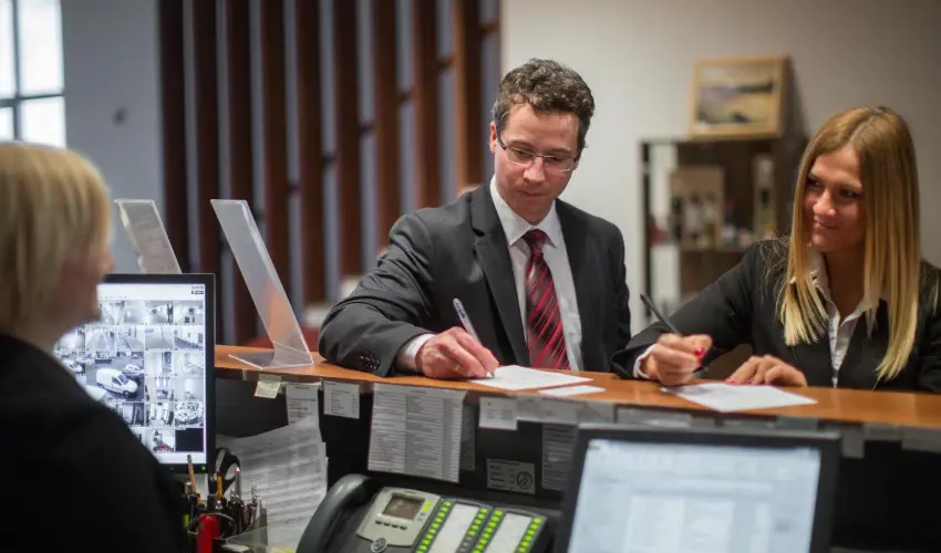 Erzsbet Nagy Szlloda Paks - Senior ajnlat (min. 2 j)