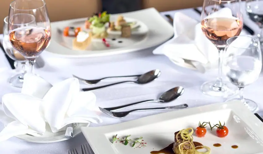 ETO Park Hotel**** Superior Business & Stadium Gy�r - Nyugd�jas kedvezm�nyes �rak (1 �jt�l)