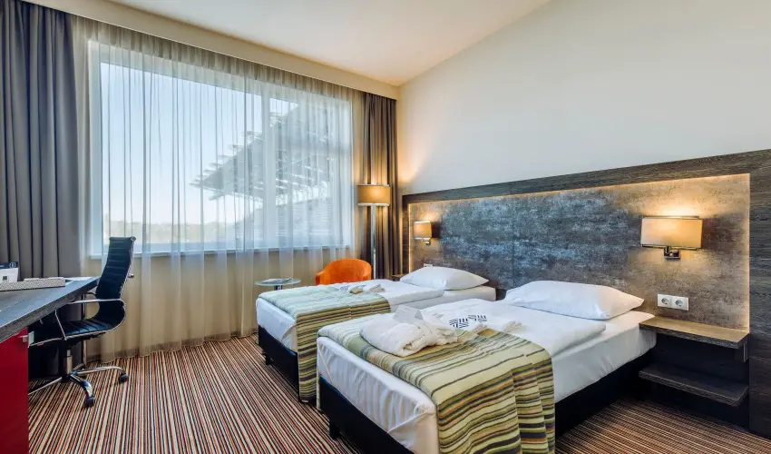 ETO Park Hotel**** Superior Business & Stadium Gy�r - Nyugd�jas kedvezm�nyes �rak (1 �jt�l)