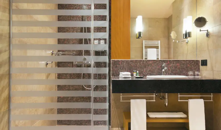 Four Points by Sheraton Kecskemt Hotel & Konferenciakzpont Kecskemt - Nyugdjas kedvezmnyes rak reggelivel (1 jtl)