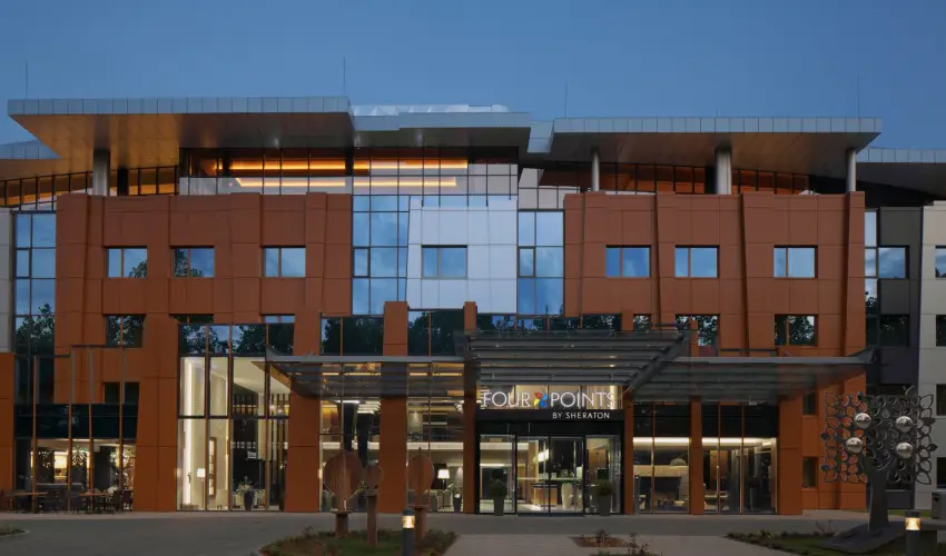 Four Points by Sheraton Kecskemt Hotel & Konferenciakzpont Kecskemt - Nyugdjas kedvezmnyes rak reggelivel (1 jtl)