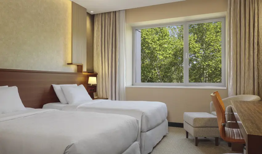 Four Points by Sheraton Kecskemt Hotel & Konferenciakzpont Kecskemt - Nyugdjas kedvezmnyes rak reggelivel (1 jtl)