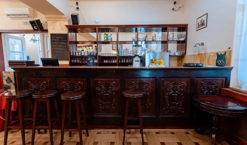 Fried Kast�ly Hotel Simontornya - Nyugd�jas kedvezm�nyes �rak f�lpanzi�s ell�t�ssal (1 �jt�l)