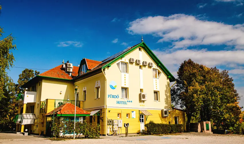 Frd Hotel Zalakaros - Kt jszaks ajnlat flpanzival, frdbelpvel (min. 2 j)