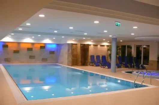 Garden Hotel Wellness & Konferencia - Szlls flpanzival s wellness hasznlattal