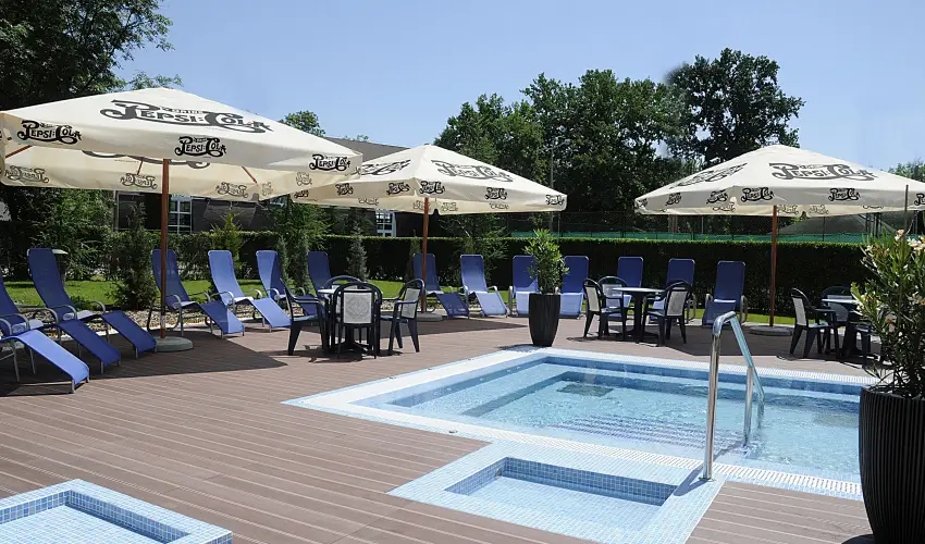 Garden Hotel Wellness & Konferencia Szolnok - Szlls flpanzival s wellness hasznlattal (min. 2 j)