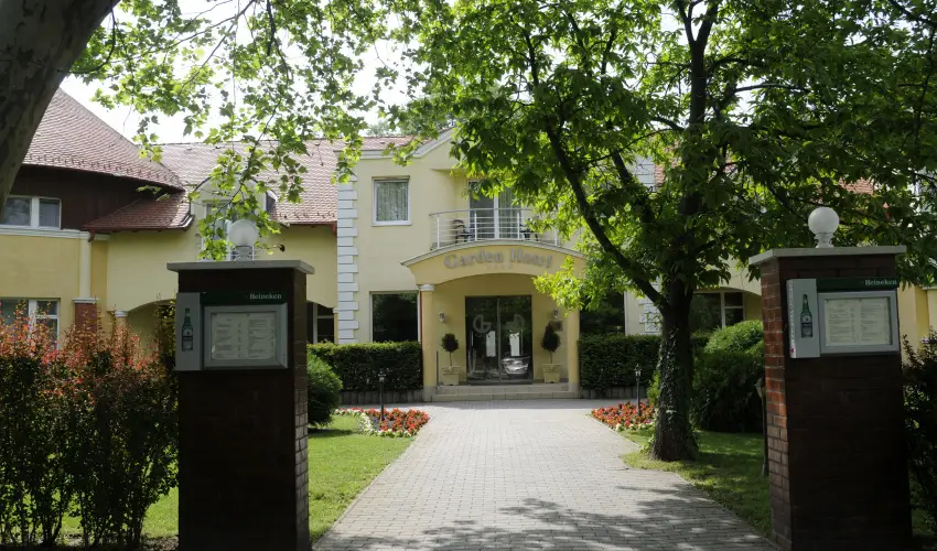 Garden Hotel Wellness & Konferencia Szolnok - Szlls flpanzival s wellness hasznlattal (min. 2 j)