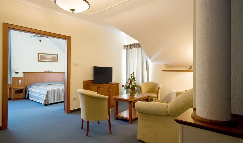 Gerby Kria Hotel s Lovasudvar Lajosmizse - Nyugdjas kedvezmnyes rak (1 jtl)