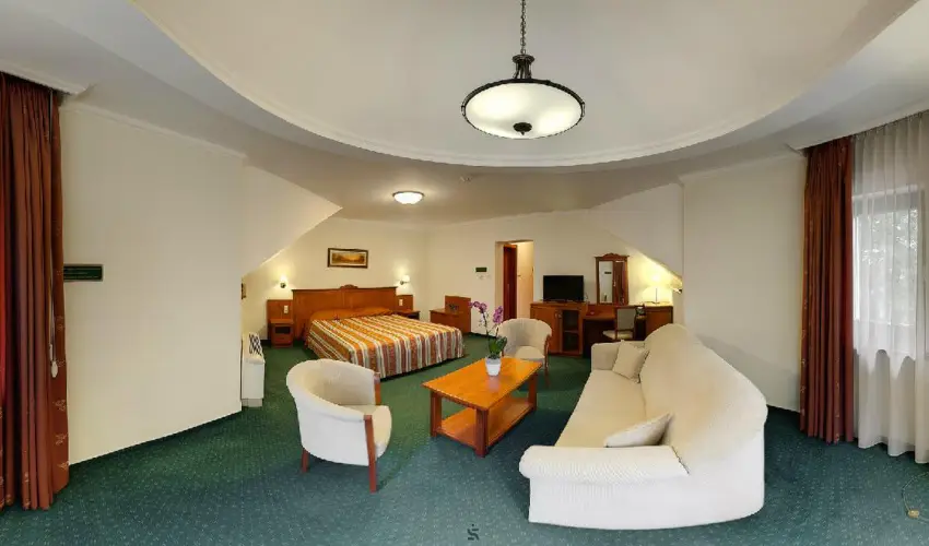 Gerby Kria Hotel s Lovasudvar Lajosmizse - Nyugdjas kedvezmnyes rak (1 jtl)