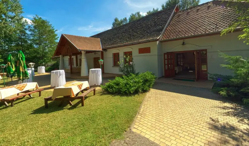 Gerby Kria Hotel s Lovasudvar Lajosmizse - Nyugdjas kedvezmnyes rak (1 jtl)