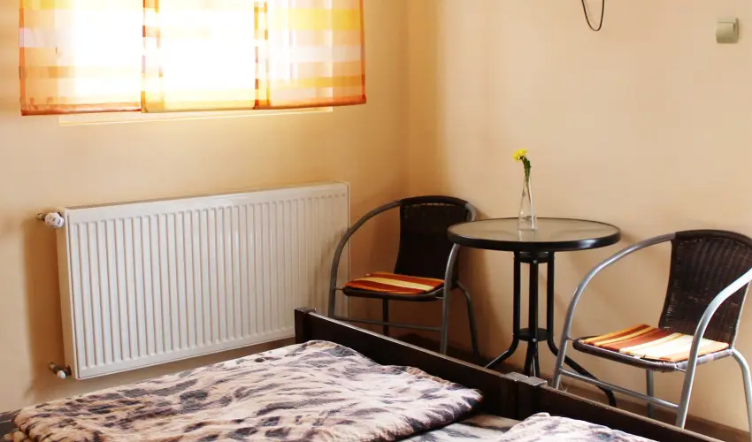 Gesztenys Vendghz Gyula - Nyugdjas kedvezmnyes rak (1 jtl)