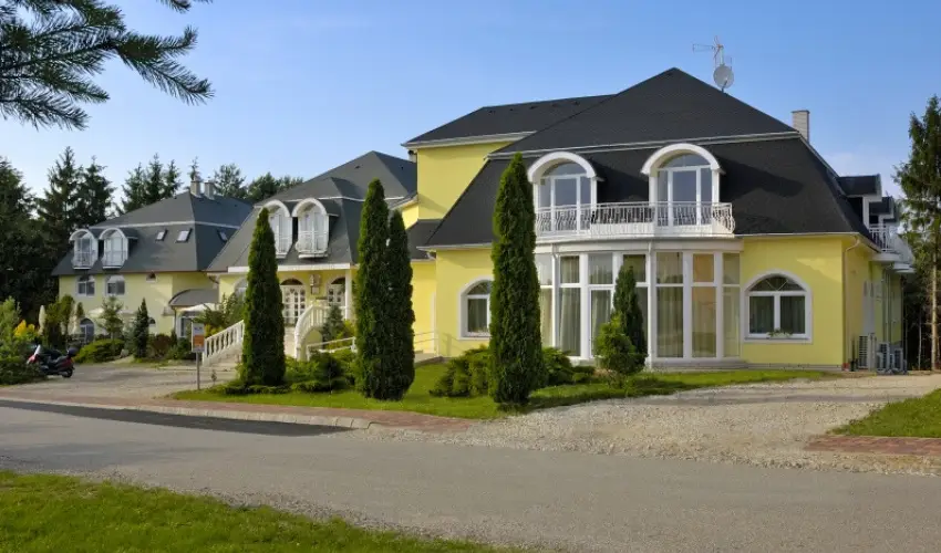 Gosztola Gy�ngye-az erd� sz�llod�ja Gosztola - Idilli nyugd�jas pihen�s extra szolg�ltat�sokkal (min. 2 �j)