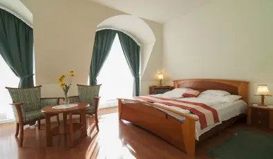 Gosztola Gy�ngye-az erd� sz�llod�ja Gosztola