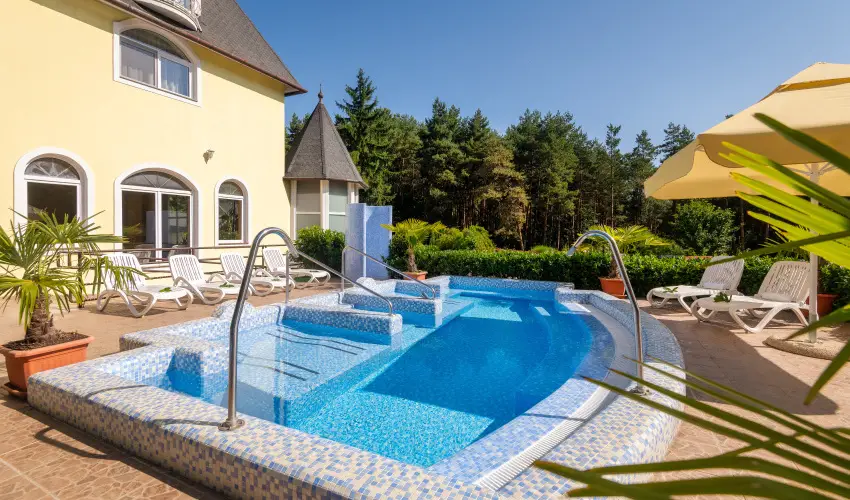 Gosztola Gy�ngye-az erd� sz�llod�ja Gosztola - Idilli nyugd�jas pihen�s extra szolg�ltat�sokkal (min. 2 �j)