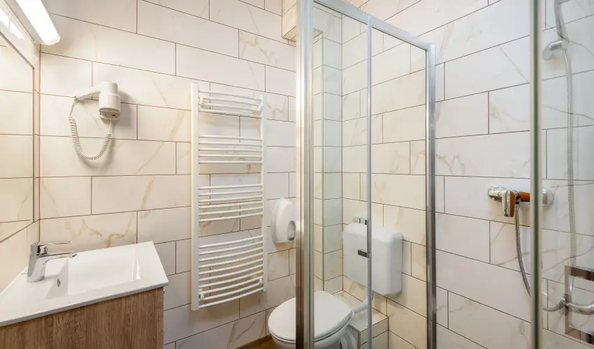 Gosztola Gy�ngye-az erd� sz�llod�ja Gosztola - Idilli nyugd�jas pihen�s extra szolg�ltat�sokkal (min. 2 �j)