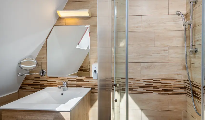 Gosztola Gy�ngye-az erd� sz�llod�ja Gosztola - Idilli nyugd�jas pihen�s extra szolg�ltat�sokkal (min. 2 �j)