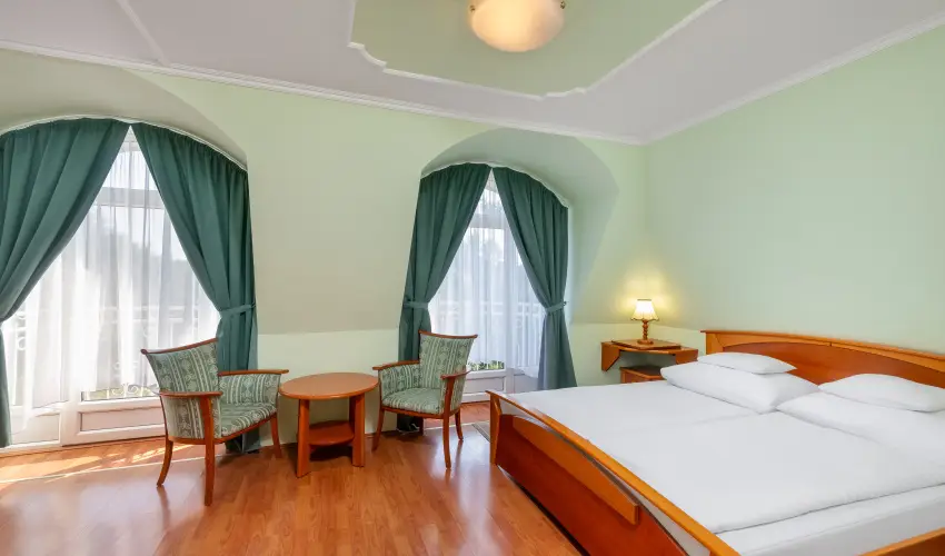 Gosztola Gy�ngye-az erd� sz�llod�ja Gosztola - Idilli nyugd�jas pihen�s extra szolg�ltat�sokkal (min. 2 �j)