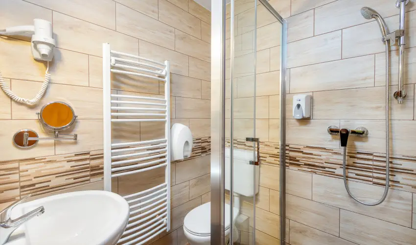 Gosztola Gy�ngye-az erd� sz�llod�ja Gosztola - Idilli nyugd�jas pihen�s extra szolg�ltat�sokkal (min. 2 �j)