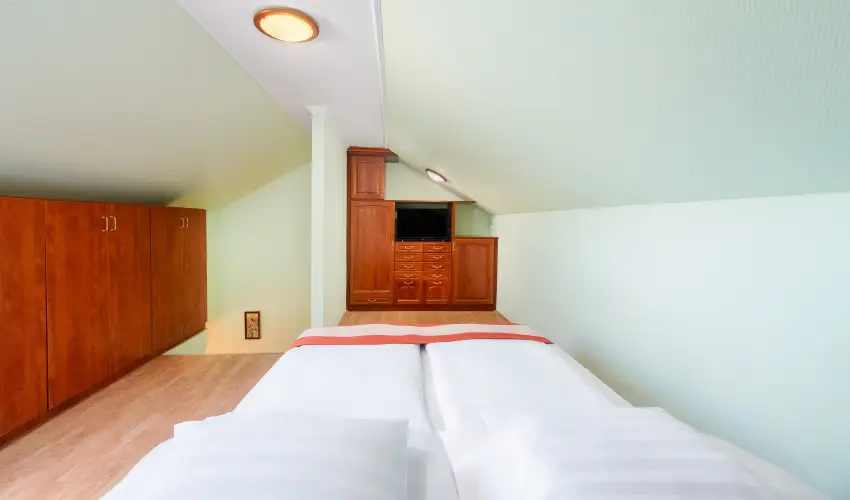 Gosztola Gy�ngye-az erd� sz�llod�ja Gosztola - Idilli nyugd�jas pihen�s extra szolg�ltat�sokkal (min. 2 �j)