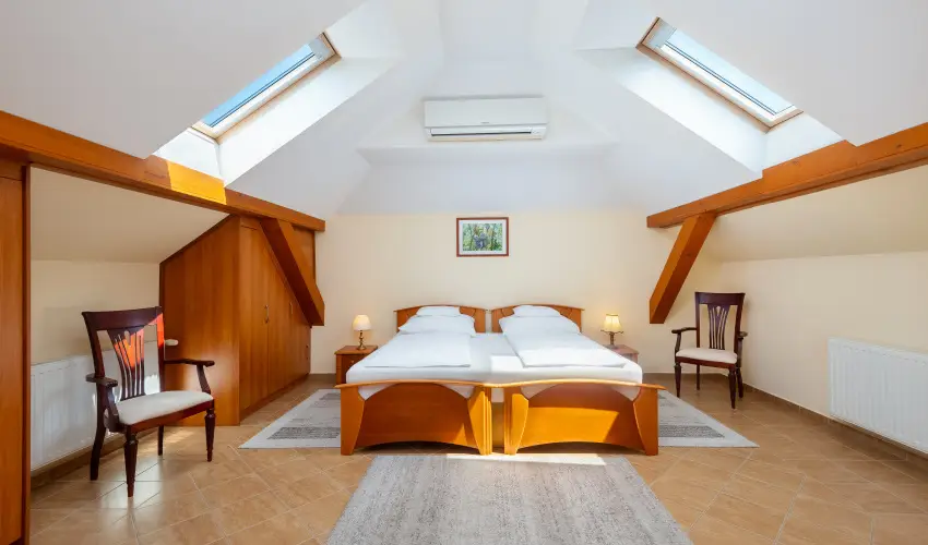 Gosztola Gy�ngye-az erd� sz�llod�ja Gosztola - Idilli nyugd�jas pihen�s extra szolg�ltat�sokkal (min. 2 �j)