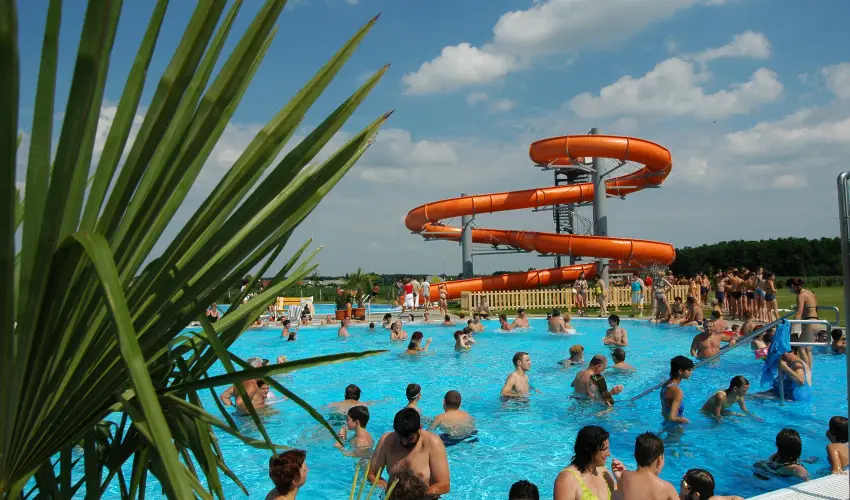 Gosztola Gy�ngye-az erd� sz�llod�ja Gosztola - Idilli nyugd�jas pihen�s extra szolg�ltat�sokkal (min. 2 �j)