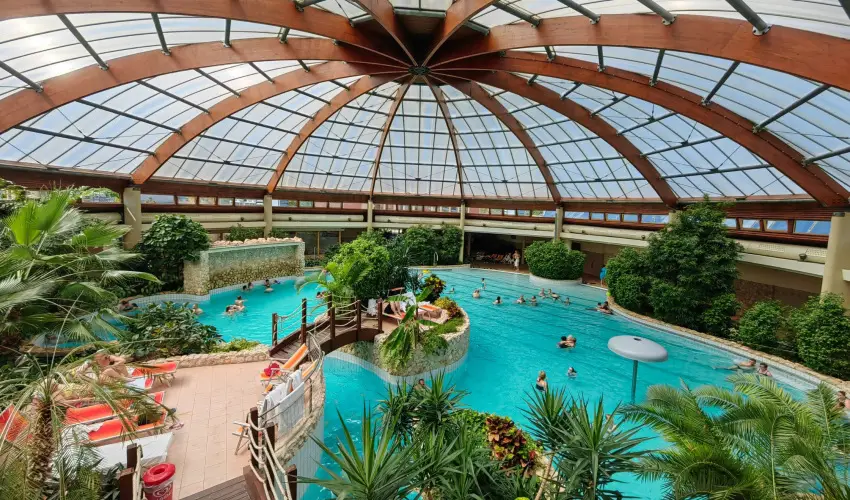 Gotthard Therme Hotel Szentgotth�rd - Legjobb �r f�rd�bel�p�vel