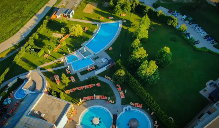 Gotthard Therme Hotel Szentgotth�rd - Legjobb �r f�rd�bel�p�vel