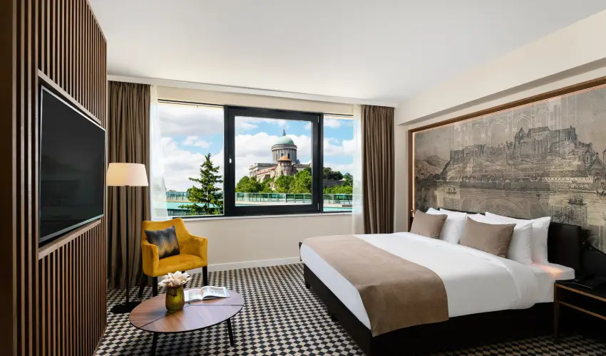 Grand Hotel Esztergom Esztergom - Elfoglalsi akci (min. 2 j)