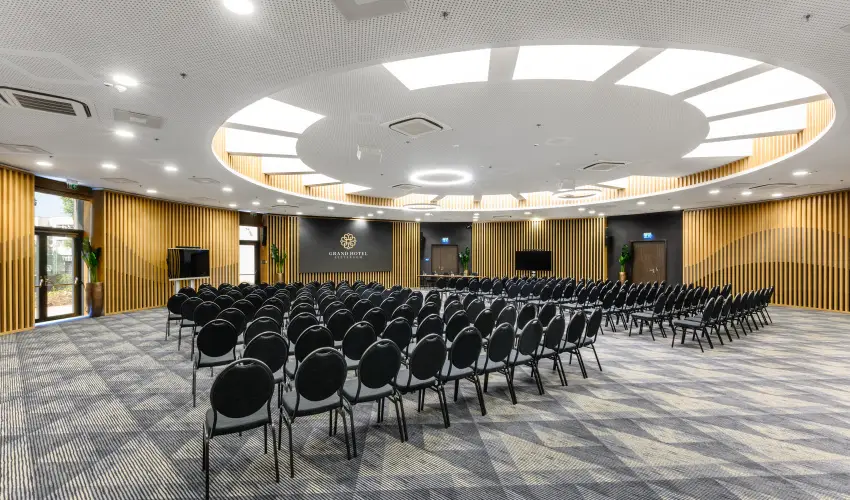 Grand Hotel Esztergom Esztergom - Elfoglalsi akci (min. 2 j)