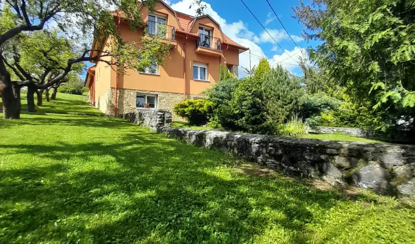 Aliz Villa Szilv�sv�rad - �res� a korai foglal�knak (min. 3 �j)