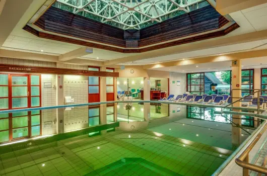 Ensana Thermal S�rv�r - �vind�t� Sz�ll�svad�szat S�rv�ron (1 �jt�l)