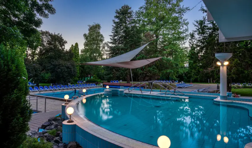 Ensana Thermal Srvr Srvr - Wellness pihens masszzzsal (min. 2 j)