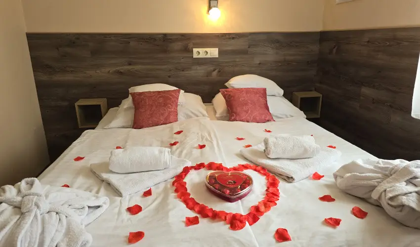 Hel�na Hotel & SPA Lev�l - Nyugd�jas kedvezm�nyes �rak reggelis ell�t�ssal (1 �jt�l)